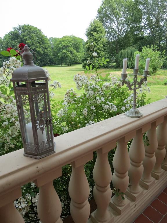Schloss Lohm エクステリア 写真